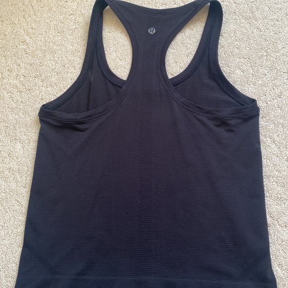 Lululemon Swiftly Tech RB Tank 2.0 *Race Length - Picture 3 of 6
